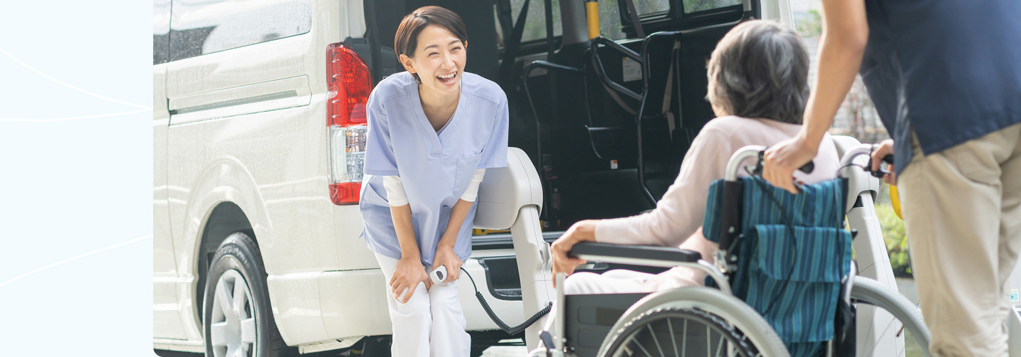 車いすに乗っている人